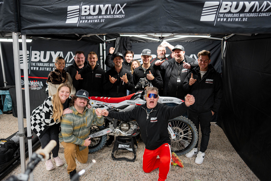 TEAM BUYMX YAMAHA